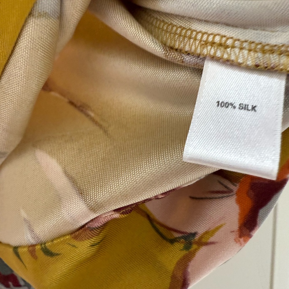 Vintage St. John SoCa Yellow Silk Floral Print Top - Mustard - Picture 4 of 9